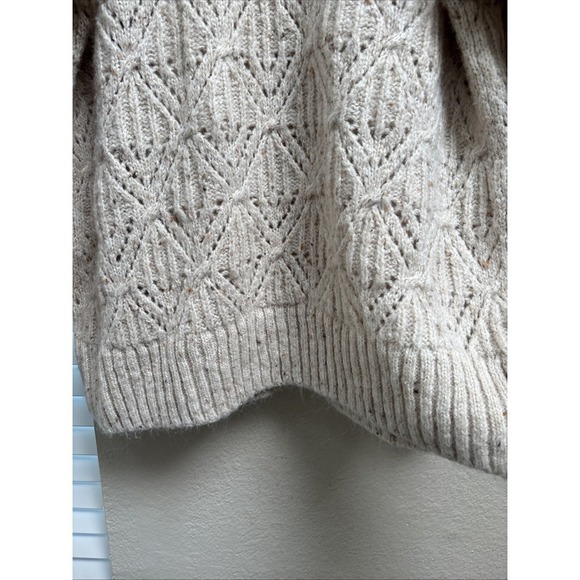 Old Navy Oatmeal Knit Sweater Ruffle Sleeve Size XL - Picture 5 of 8